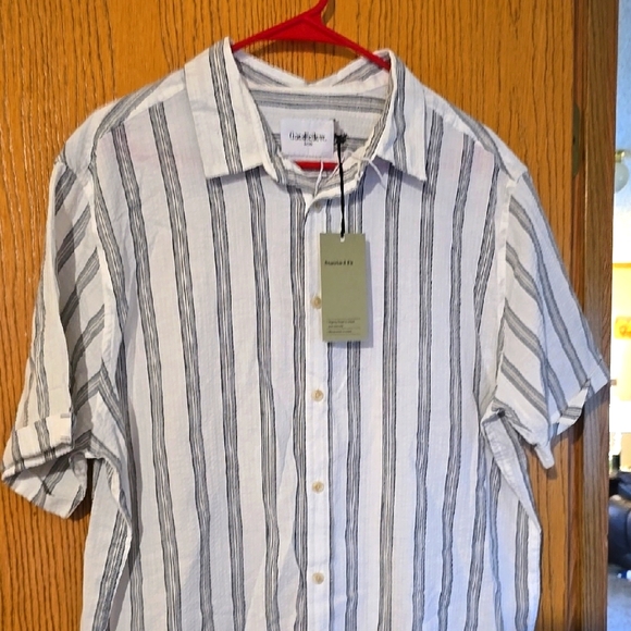 Nwt. Goid Fellow Buttondown Shirt. - Picture 1 of 4